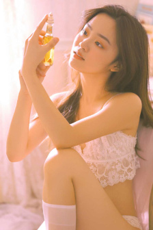 春朝烂漫海棠红